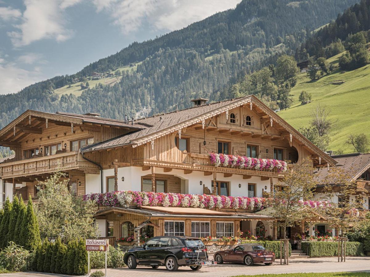 Hotel Garni Larcherhof Mayrhofen Exteriör bild