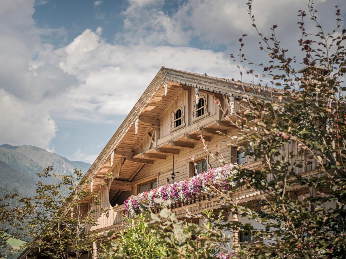 Hotel Garni Larcherhof Mayrhofen Exteriör bild