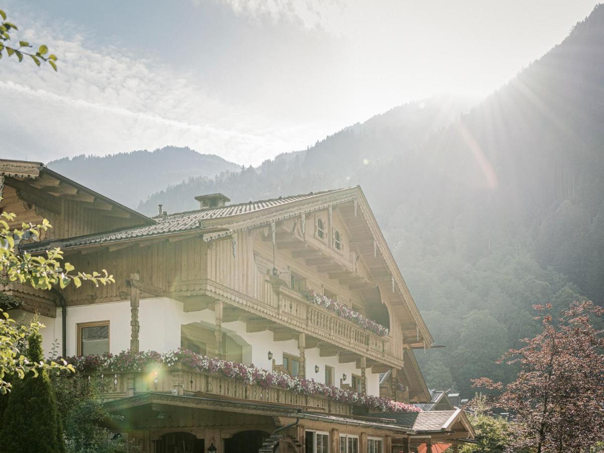Hotel Garni Larcherhof Mayrhofen Exteriör bild